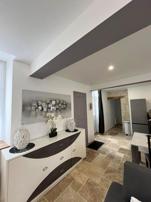 Charmante Maison De Bourg Cosy Acces Wifi Sepmes Exterior foto